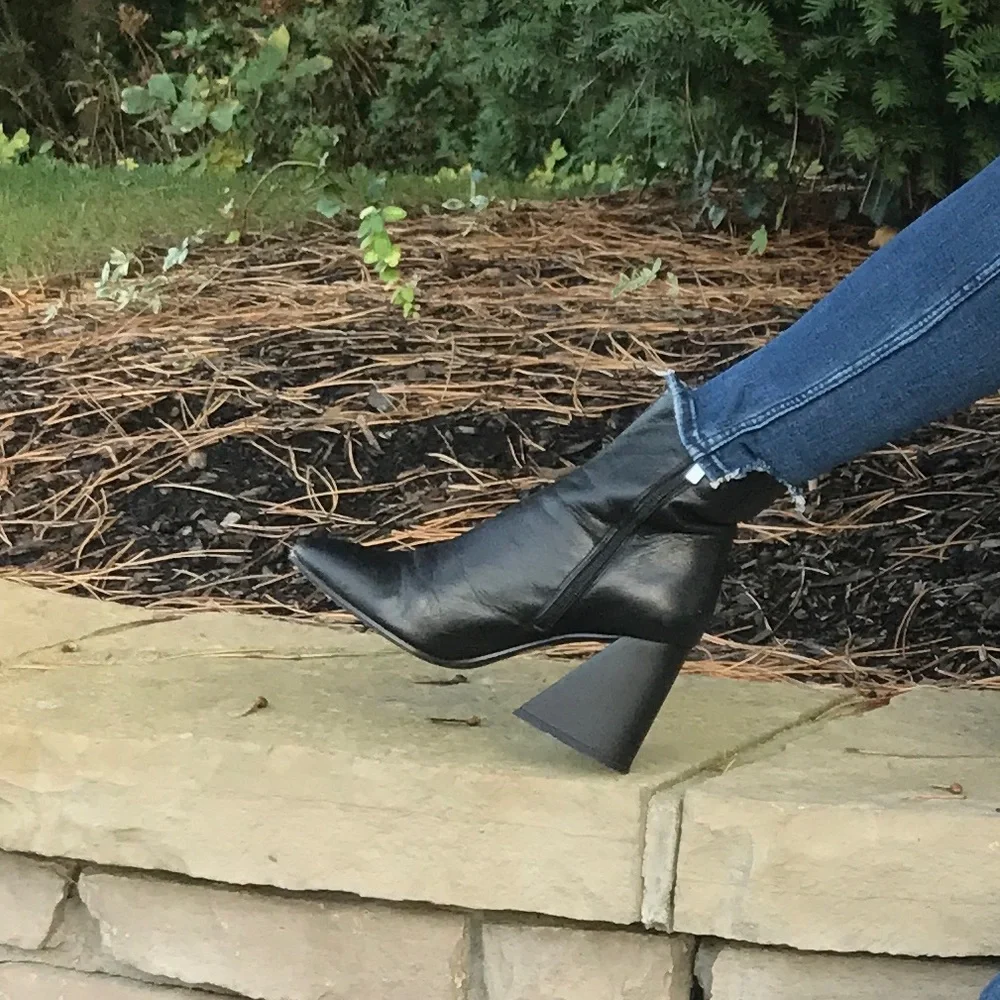 L’INTERVALLE LEATHER BOOTS - Picture 3 of 5
